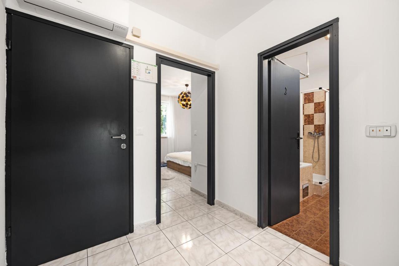 Romeo&Julia- Newly Refurbished Apartment Near Medulin Pomer Exterior foto